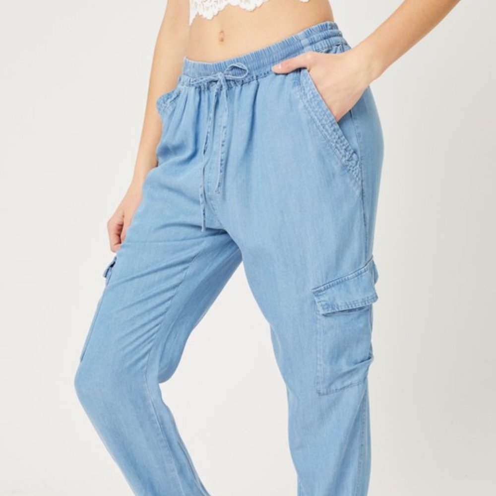 Woven Solid Jogger Pants